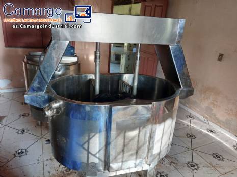 Tanque mezclador de quesos con camisa de acero inoxidable de 300 litros Queijomatic