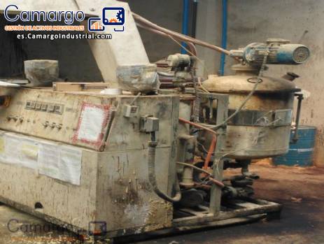 Inyecci�n de poliuretano duro-a Saip SRL