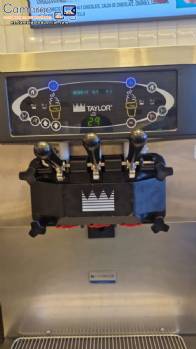 M�quina para hacer helado espresso de acero inoxidable Top Taylor con 3 boquillas