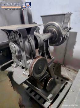 Granulador rotatorio para polvos y gr�nulos.