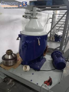Centr�fuga separadora para purificaci�n de aceites industriales Alfa Laval MOPX 205