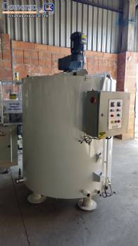 Tanque de fusi�n de chocolate con camisa LIMAQ de 2000 kg