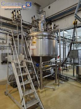 Mezclador de tanque de compensaci�n con camisa de acero inoxidable Biaso de 2000 litros