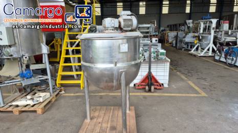 Olla de acero inoxidable, 300 litros.