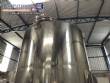 Tanque de acero inoxidable para almacenamiento y agitaci�n, 2000 litros.