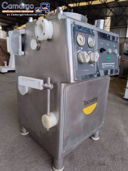 Llenadora al vac�o continua de acero inoxidable Tecnotrip