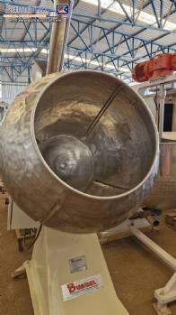 Cubeta Biasinox de acero inoxidable de 100 litros con rejillas