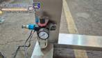 M�quina de llenado semiautom�tica para l�quidos