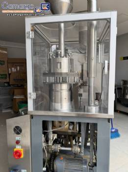 Encapsuladora autom�tica de c�psulas CETRO, 12.000 c�psulas por hora.
