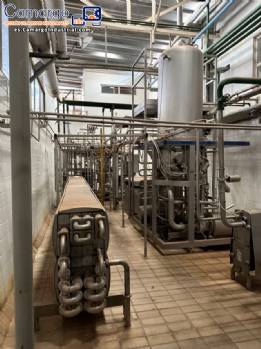 Sistema UHT VTIS Tetra Pak para el procesamiento as�ptico y la esterilizaci�n de leche y productos l�cteos, 5.000 litros/hora.