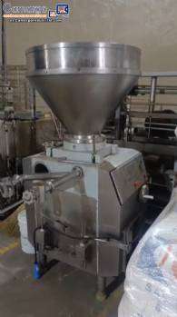 Embutidora de salchichas Handtmann con retorcedor. Embutidora de salchichas Handtmann con retorcedor.