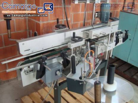 Etiquetadora automática para cartuchos de Bauch Campos Etiquetadora automática para cartuchos de Bauch Campos