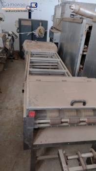 Línea de obleas con 64 planchas Haas Línea de obleas con 64 planchas Haas